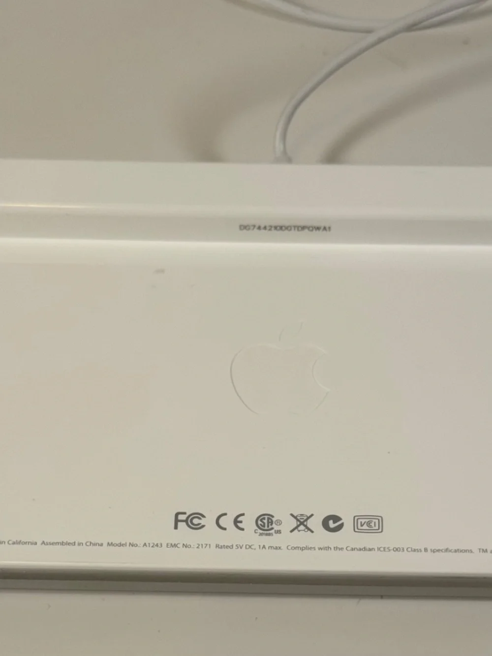 Apple Wired Keyboard with Numeric Keypad (Model A1243)